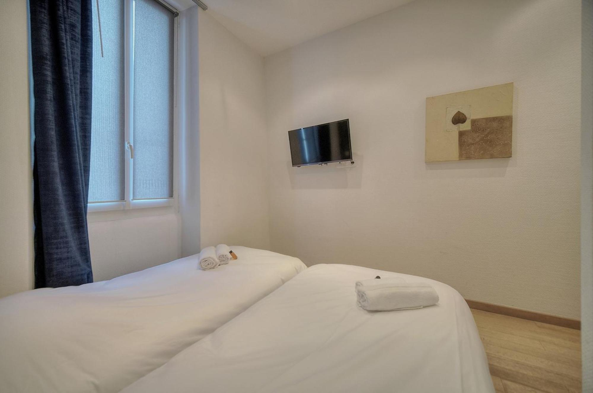 Moderne 3 Pieces Idealement Situe Centre De Cannes L! A2B22 ภายนอก รูปภาพ
